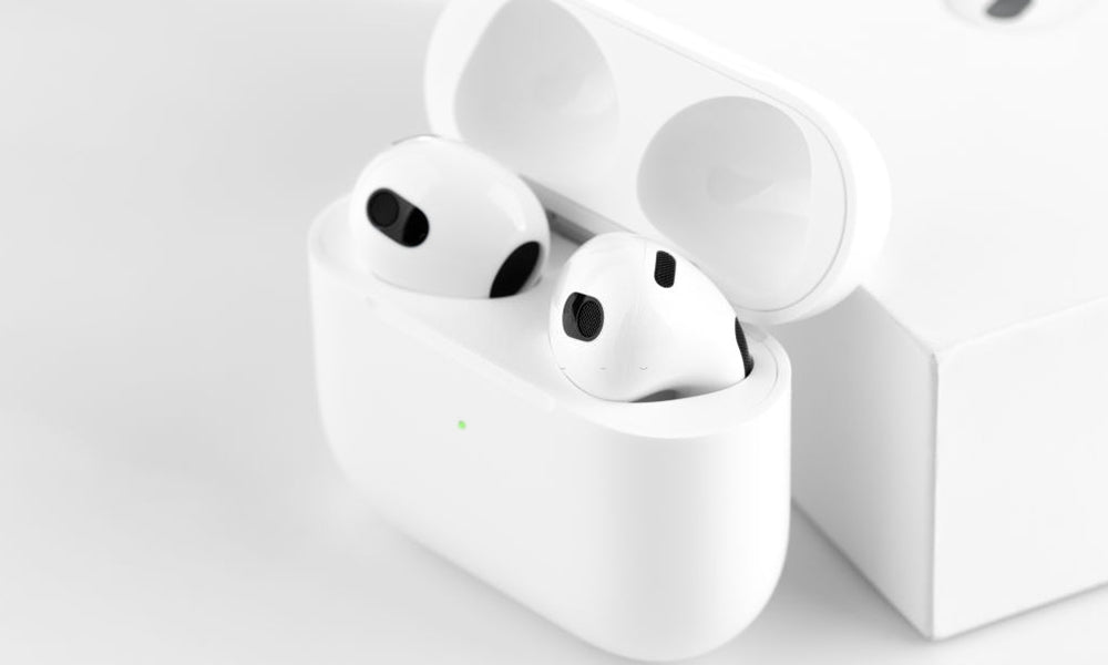 Apple Airpods Charging Case 2nd Generation - Original Airpods Charging Case  Good