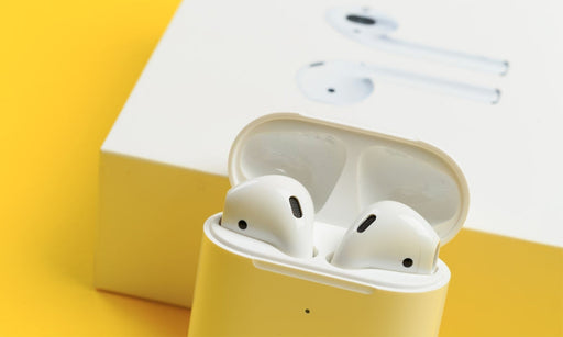 can AirPods charge with case open